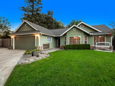 6034 W Oak Avenue, Visalia, CA, 93291