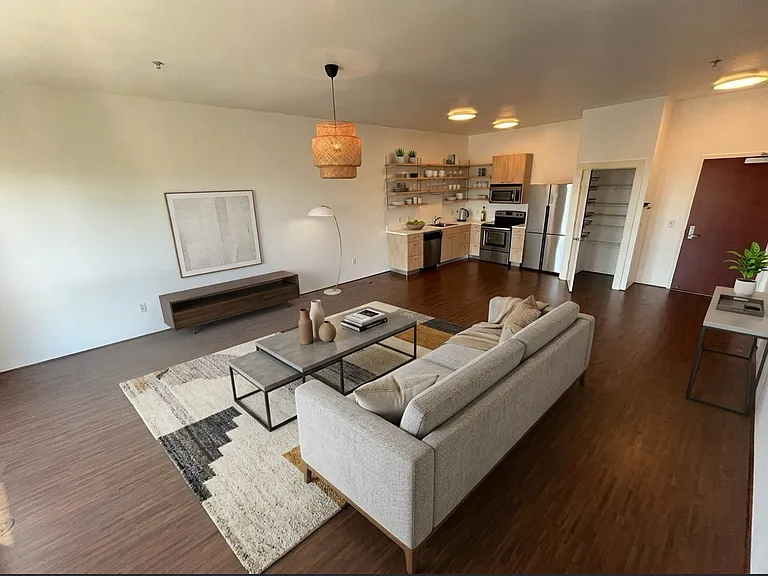 1201 Pine St #463 — Photo 9