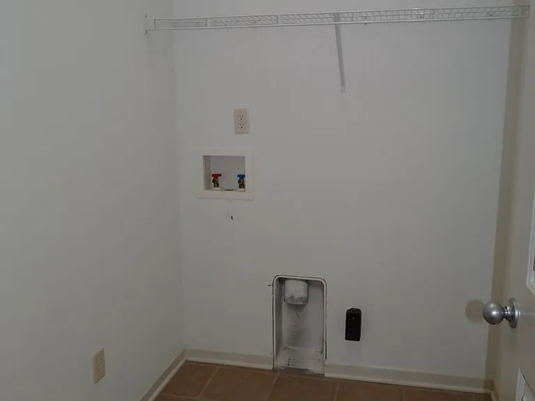 1543 Inverness Cove Ln — Photo 6
