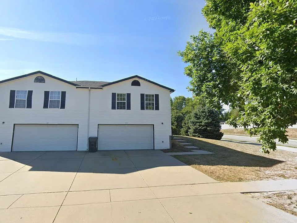 101 Benton Ct #1