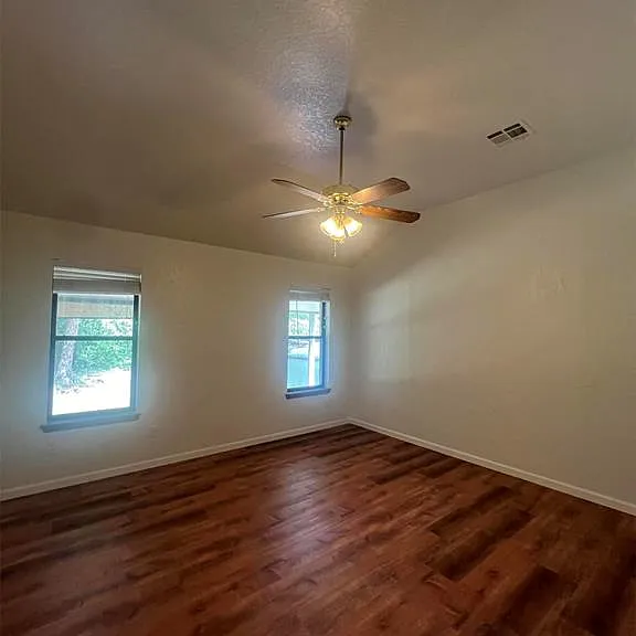 7317 Louisburg Dr — Photo 23