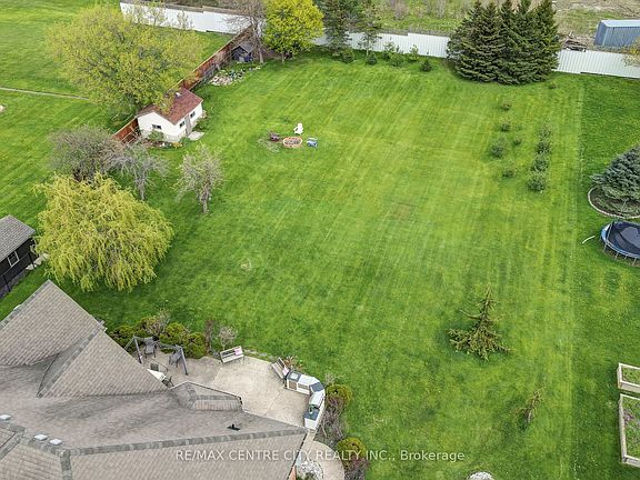 2nd image of 9538 Tower Rd