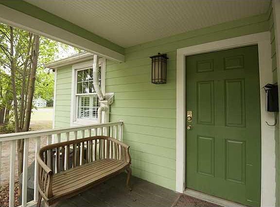 2nd image of 1441 E Montague Ave