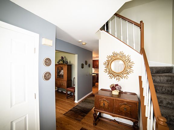 4th image of 360 Moraine Hill Dr