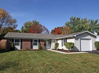8210 N Applewood Ct, Hanover Park, IL