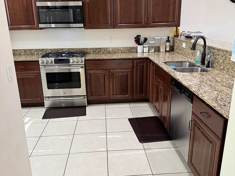 2928 S Camel Dr — Photo 4