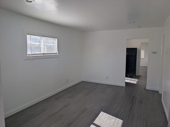 3rd image of 1627 Junipero Ave APT A