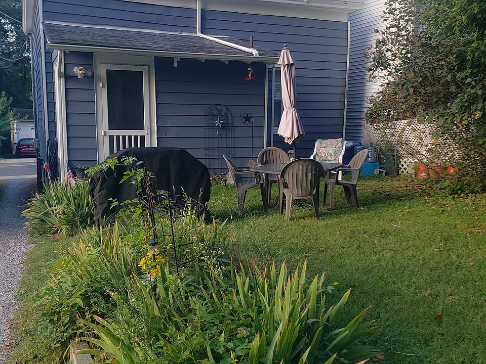 door, back yard