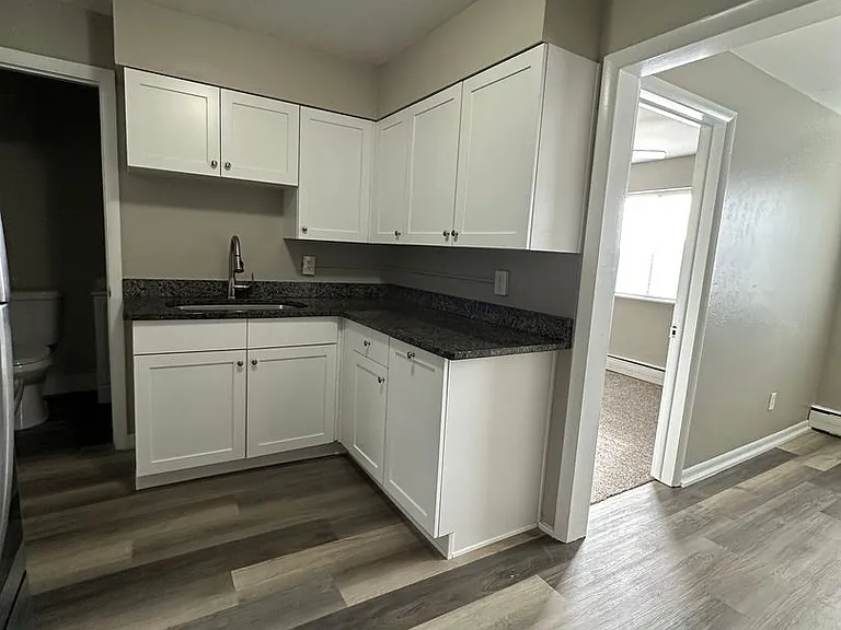 631 N 3rd St — Photo 2