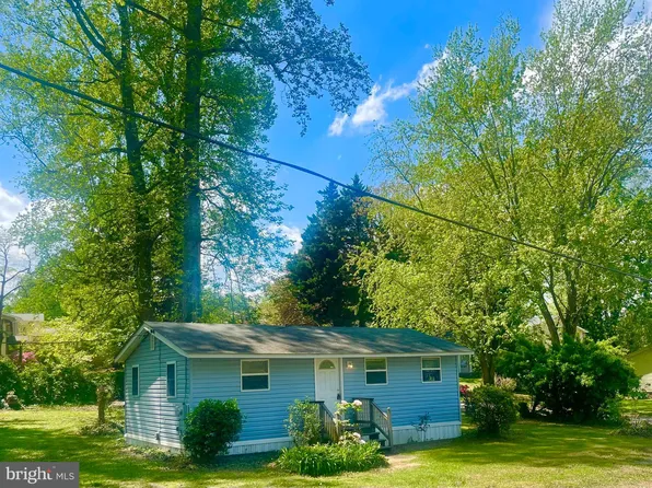 5425 Chesapeake Ave, Saint Leonard, MD 20685