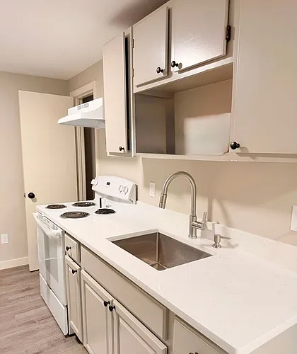 Pet-friendly Apartments for Rent in Hartford, VT! Photo 1