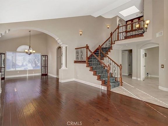 3rd image of 31908 Leigh Ln