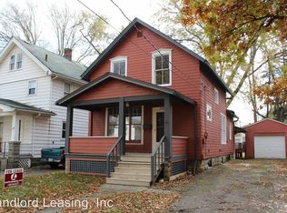216 Howe St, Elyria, OH 44035