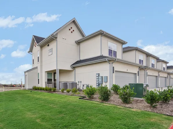 Village at Lexington Ranch