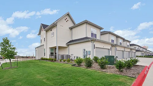 Village at Lexington Ranch Photo 1