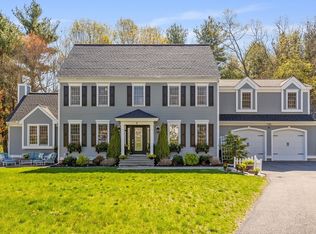 8 Torrey Ter, Westford, MA 01886