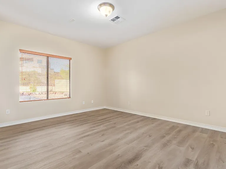 15330 E Walnut Ln — Photo 36