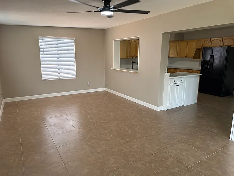 2060 W Devonshire Cir — Photo 11