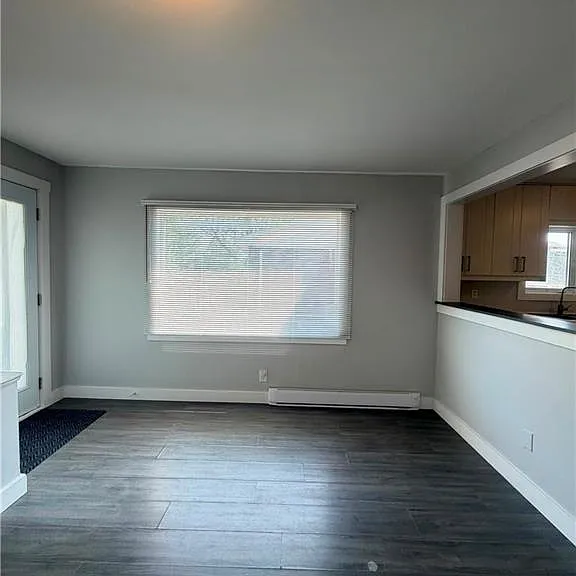 91 Purdy Ave — Photo 14