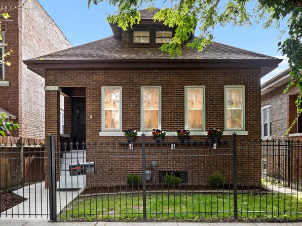 (undisclosed Address), Chicago, IL 60641