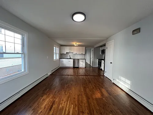 253 Sheffield Ave Photo 1