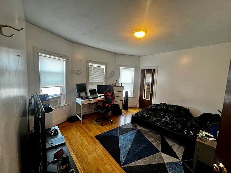 20 Bynner St #2 — Photo 3