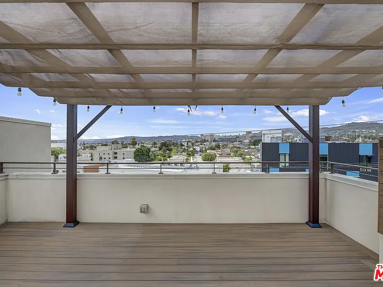 1045 Manzanita St — Photo 34
