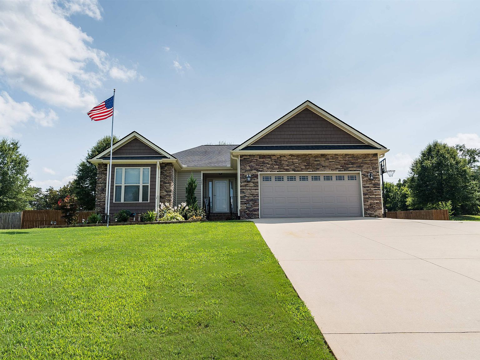323 Sorley Ct, Chesnee, SC 29323 Zillow