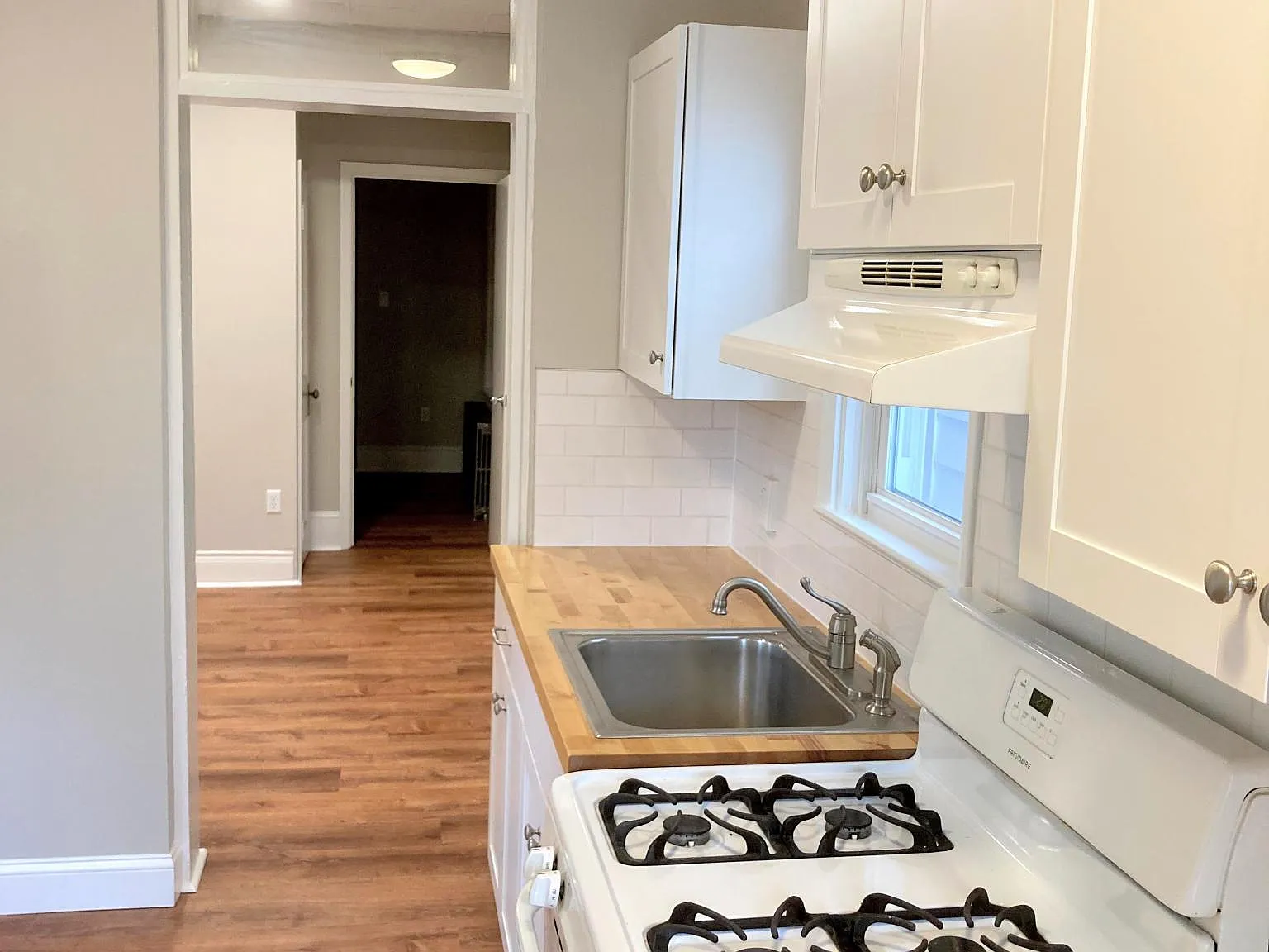 85 E Broad St — Photo 3