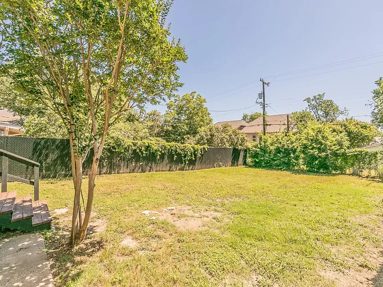 3241 Sandage Ave — Photo 19