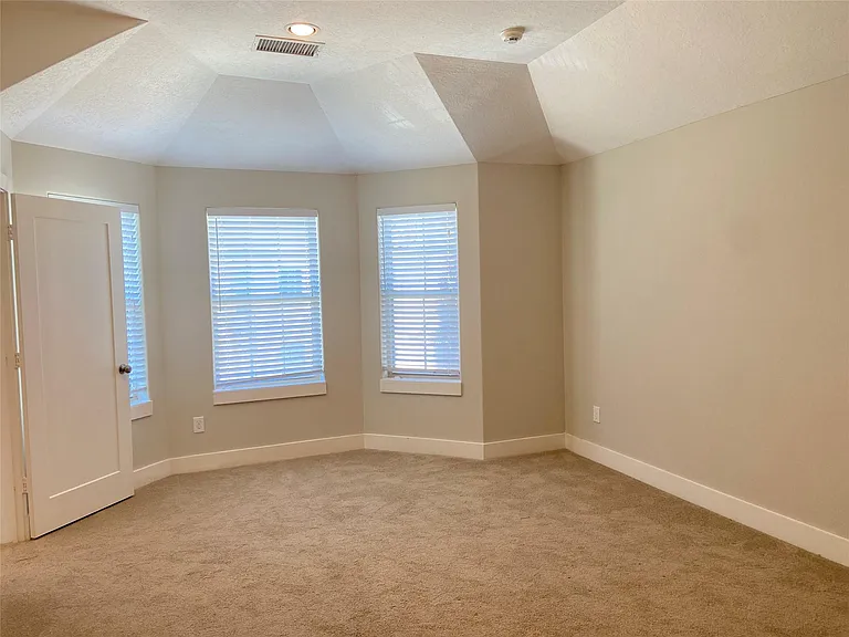 13409 Preston Cliff Ct — Photo 24