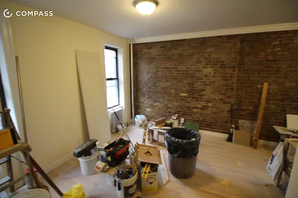 Rented by Compass | media 22