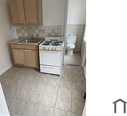 4th image of 1527 W Lehigh Ave #2F