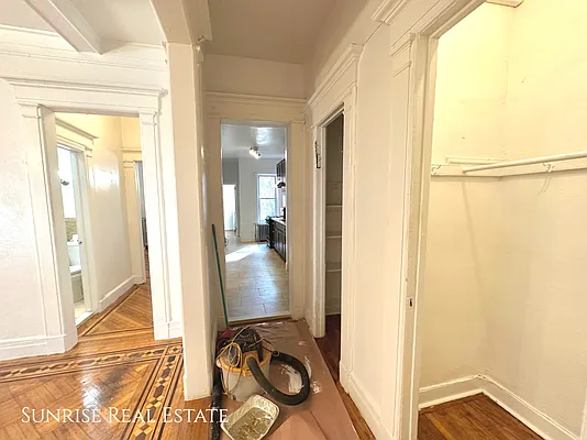 Rented by Sunrise Real Estate | media 8