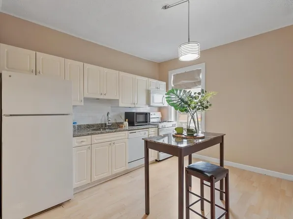 793 Main St APT 1, Malden, MA 02148
