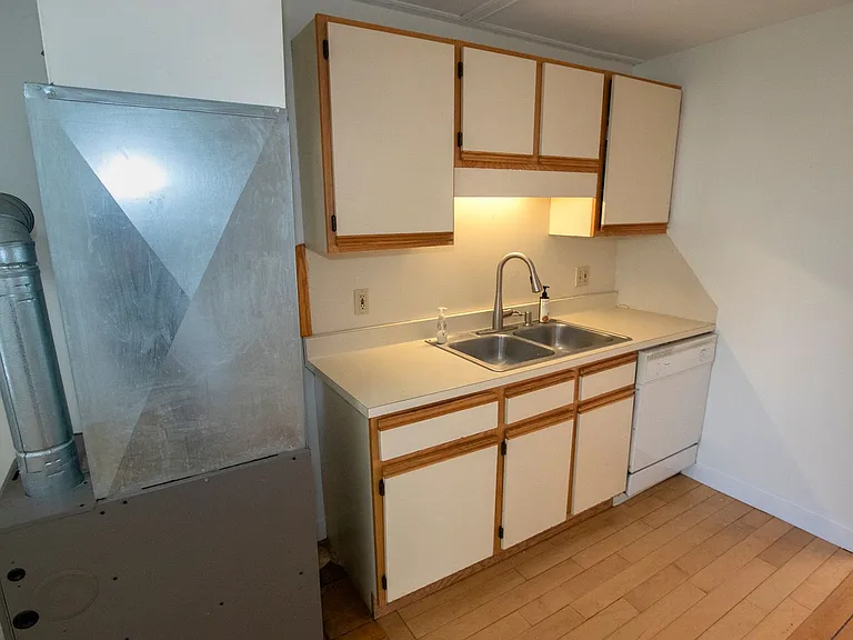 19 FIRST — Photo 7