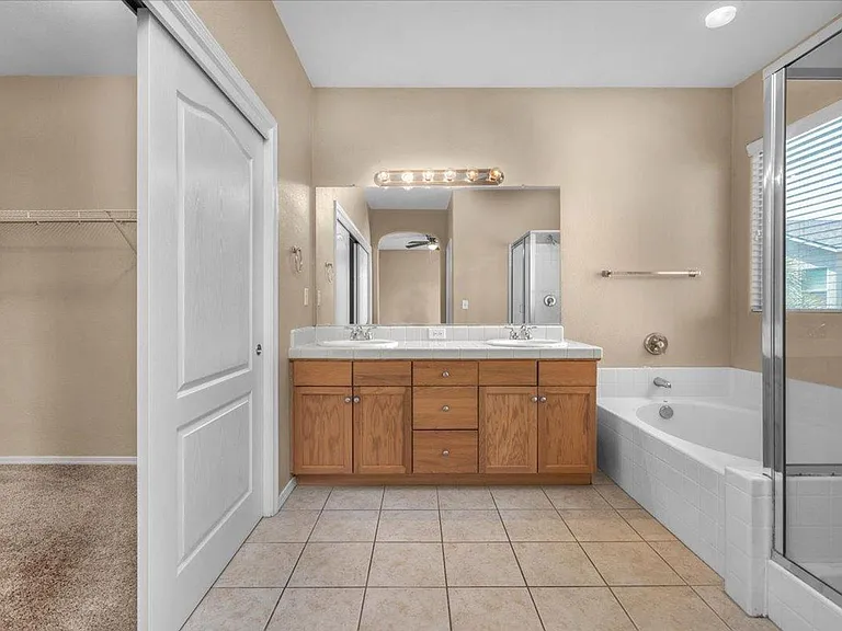 1709 Glen Dunbar Ln — Photo 27