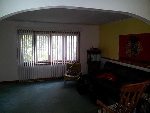 3rd image of 268 E Fullerton Ave