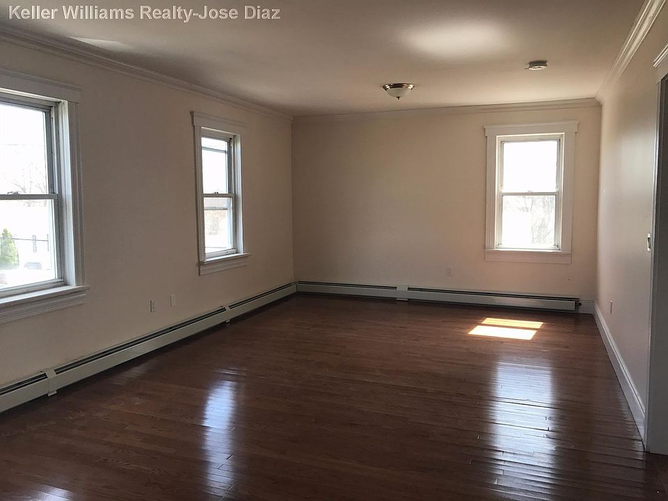 2nd image of 93 Chestnut Hill Ave #1