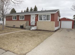 310 E Turnpike Ave, Bismarck, ND 58501