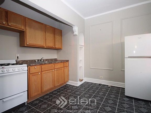 4th image of 3943 W Diversey Ave APT 315