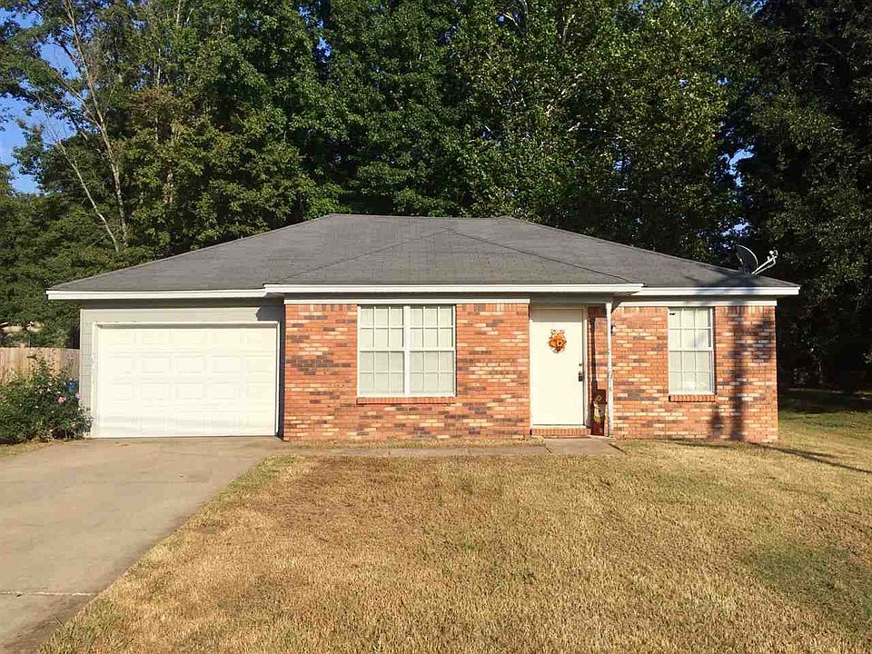 1st image of 80 Colonial Heights Dr