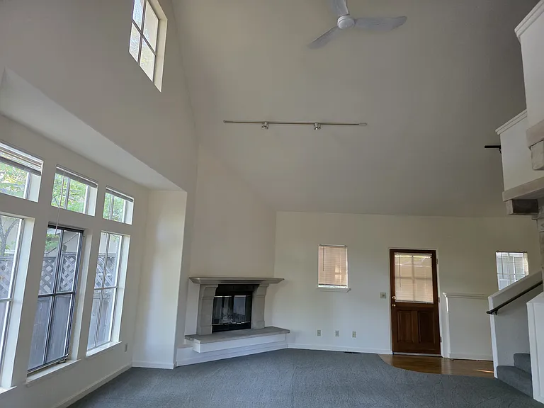 1734 Saint Andrews Ct — Photo 6