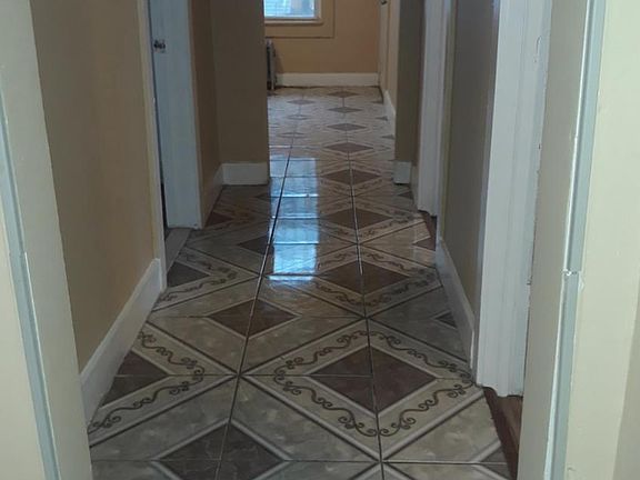 3rd image of 90 N Park St #2L