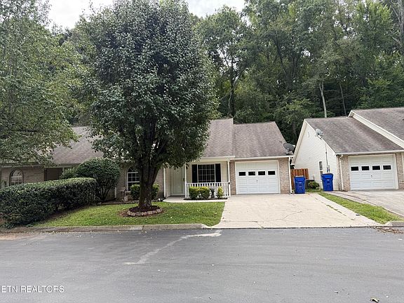 2nd image of 10156 Bellflower Way