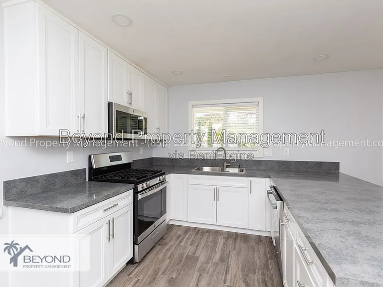 5313 Vickie Dr — Photo 6
