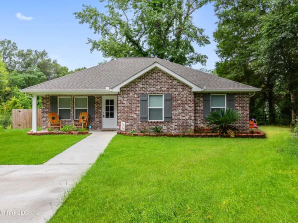 912 Central Ave, Picayune, MS 39466