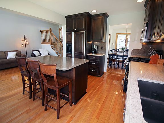 3rd image of 11308 Brook Crossing Ct