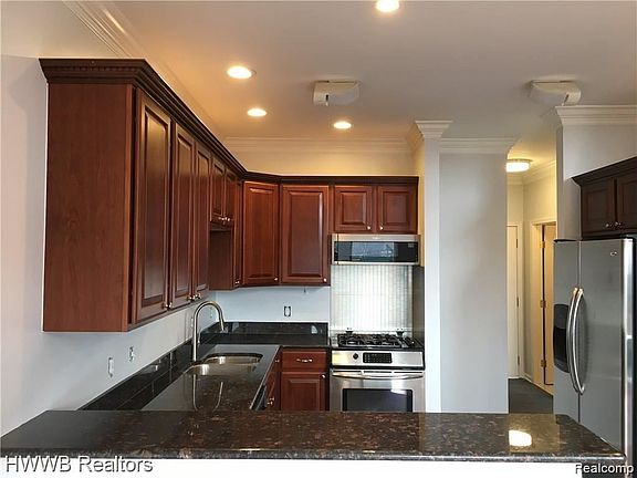 5th image of 42425 Corlina Dr