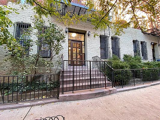 1st image of 247 W 21st St APT 4D
